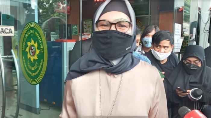 Buka Suara usai Anaknya Divonis, Ibunda Gaga Muhammad Sebut Laura akan Diganjar Pengadilan Akherat