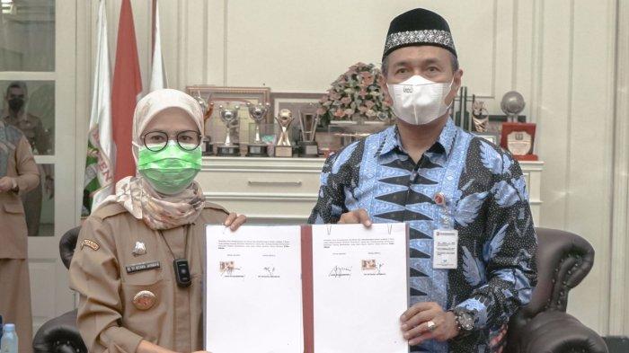 Dirut Bank Banten dan Bupati Lebak Tandatangani MoU, Iti Berharap Bisa Anggarkan Dukungan Permodalan