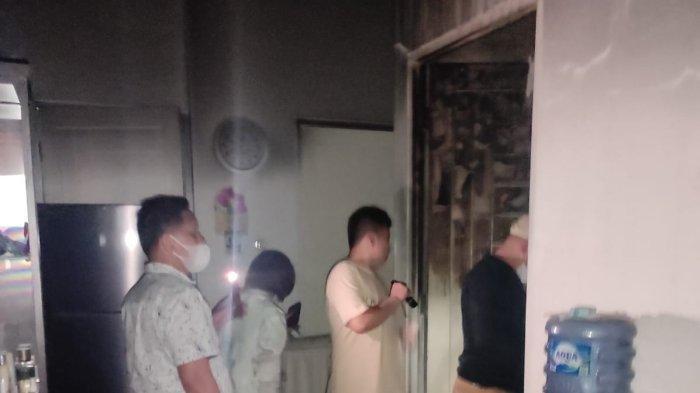 Menjalin Hubungan Terlarang, Pasangan Lansia di Cipondoh Ini Cekcok dan Berakhir dengan Bakar Rumah