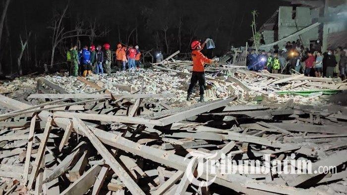 4 Fakta Terbaru Ledakan Dahsyat di Blitar, Suara Ledakan Bak Suara Petir hingga Tercium Bau Belerang