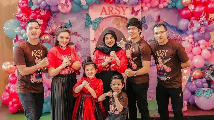 Ashanty Berikan Hadiah Ulang Tahun Tak Terduga ke Arsy, Ternyata Bisa untuk Sampai Nikah, Apa Ya?