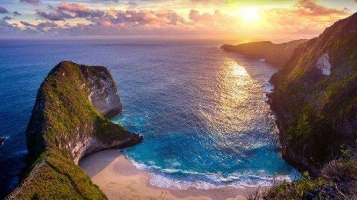Keindahan Pantai Kelingking Nusa Penida, Masuk Daftar Pantai Terbaik di Dunia 2023