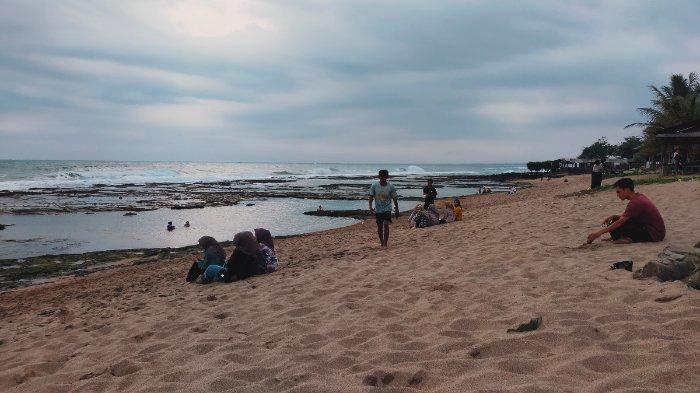 Cuaca Ekstrem! BPBD Lebak Imbau Wisatawan yang Berwisata ke Pantai Tidak Memaksakan untuk Berenang