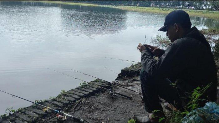 Mancing di Danau Tasikardi Serang, Bayar Rp 10 Ribu Bisa Mancing Sampai Puas
