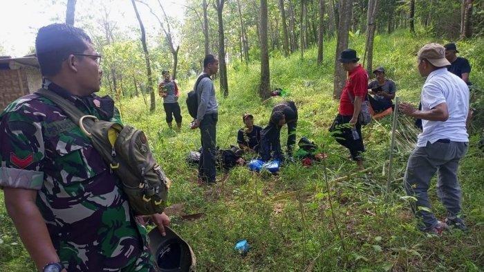 Sebulan Tinggal di Hutan Bareng, 2 Pria & Gadis 15 Tahun Digerebek, Mengaku 4 Kali Berhubungan Badan