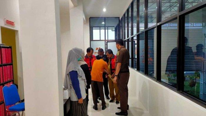 Istri Mantan Kades di Bangkalan Ditahan Gegara Gelapkan Uang Bantuan PKH Rp 2 Miliar