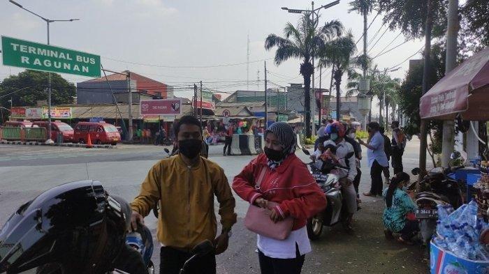 Datang dari Tangsel, Ibu Ini Meratapi Nasib Ragunan Tutup Hari Ini, Belum Tepati Janji ke Anak