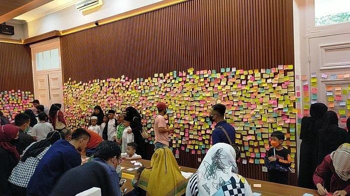 Ramai-ramai Tuliskan Ucapan Duka dan Doa untuk Eril Anak Gubernur RK di Ruang Ekspresi Gedung Pakuan