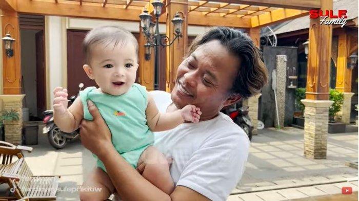 Sikap Jailnya Muncul, Sule Iseng Masukkan Baby Adzam ke Air Kolam Renang, Nathalie Ngamuk?