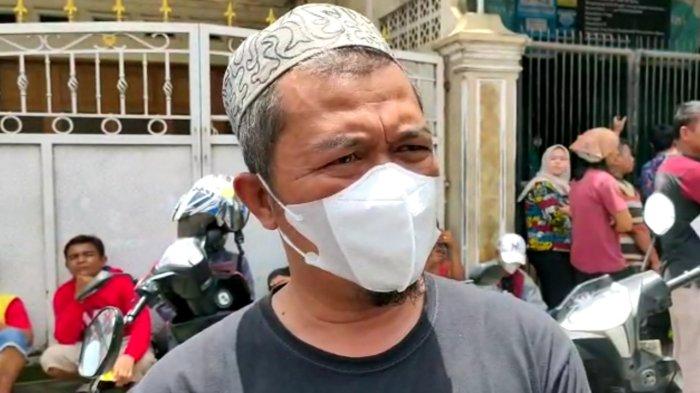 Operasi Pasar Minyak Goreng, Warga Kota Serang Dijatah 15 Dus per Nomor Antrean