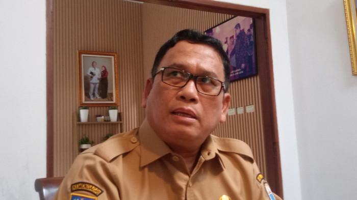 SAKIT HATI - Wakil Bupati Lebak, Amir Hamzah, mengaku kecewa dan sakit hati terhadap Bupati Lebak Hasbi Jayabaya yang menyebut dirinya sebagai mantan narapidana di tengah acara halal bihalal bersama ratusan ASN di Pendopo Bupati Lebak, Provinsi Banten, Senin (30/3/2026).