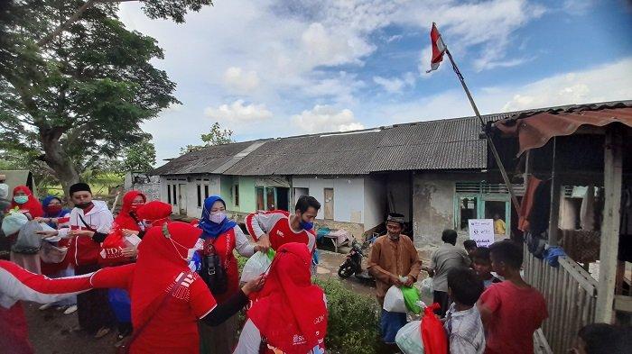 75 KK Kampung BTN Cengkok, Kasemen Kota Serang Terima Bantuan Sembako