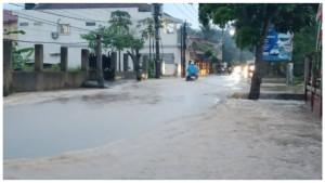 Akses-Jalan-Raya-Tb-Hasan-di-Rangkasbit.jpg