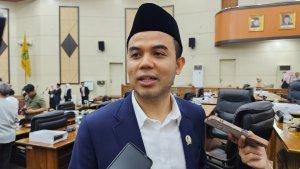 Anggota-DPRD-Banten-Dede-Rohana-Putra-akan.jpg