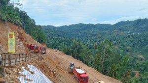 Area-tambang-di-Bayah-s.jpg