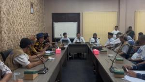 Audiensi-DPRD-minta-pertimbangkan-pasar-rau.jpg