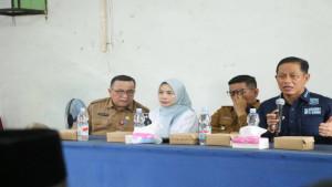 Bupati-Serang-Rapat-Apel-Radioaktif.jpg