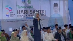 Bupati-Serang-Ratu-Rachmatuzakiyah-tampil-sd.jpg