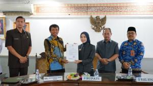 Bupati-serang-ratu-zakiyah-hari-ini.jpg