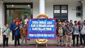 Forum-Silaturahmi-Guru-Banten-menuntut-pembayara.jpg