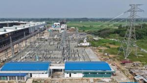 Gardu-Induk-PLN-LAutan-Baja-Indonesia.jpg