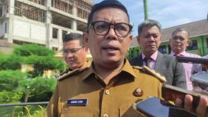 Gubernur-Banten-Andra-Soni-usai-menin.jpg