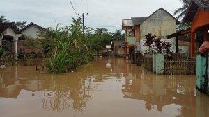 Ilustrasi-banjir-di-Kampung-Tajur-Pandeglang.jpg