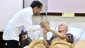 Jokowi-jenguk-Tri-Sutrisno.jpg