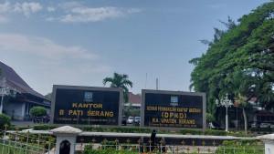 Kantor-Bupati-Serang-awkludgALOEID.jpg