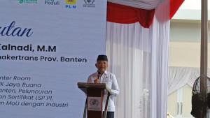 Kepala-Disnakertrans-Banten-Septo-Kalnadi-saat-ditemui.jpg