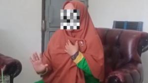 Kepala-Sekolah-Kepsek-SMA-Negeri-1-Cimarga-Kabupaten-Lebak-Dini-Fitria.jpg