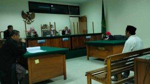 Mantan-Kades-Kamaruton-Kabupaten-Serang-Banten-Kujaeni-divonis.jpg
