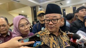 Mendikdasmen-Abdul-Muti-resmi-menaikan-tunjangan-guru-honorer.jpg