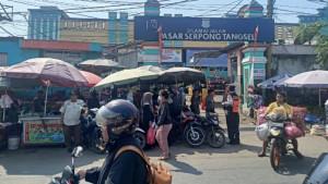 PKL-berjualan-di-Pasar-Serpong.jpg