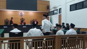 PU-Kejari-Cilegon-menuntut-Ke.jpg
