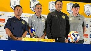 Pelatih-Timnas-U-23-Malaysia-Nafuzi-Zain-mewa.jpg
