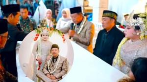 Pernikahan-kakek-74-tahun-dengan-gadis-24-tahun-di-Pacitan.jpg
