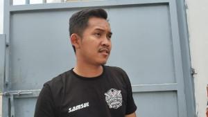 Petugas-security-PT-Peter-Metal-Technology-Samsul.jpg