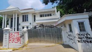 RUMAH-UYA-KUYA.jpg