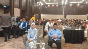 Ratu-Zakiyah-dan-Najib-Hamas-terpilih.jpg
