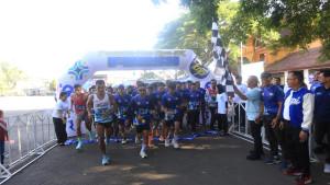 Ratusan-peserta-mengikuti-Fun-Run-5K-yang-menj.jpg