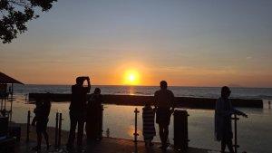 Sunset-hotel-aston-pantai-anyer.jpg
