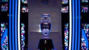 Trofi-Piala-Euro-2024.jpg