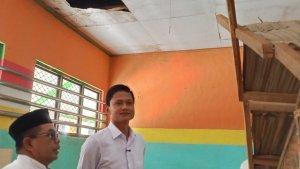 Wakil-Bupati-Pandeglang-Iing-Andri-Supriadi-tinjau-sekolah.jpg