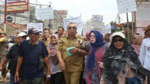 Wali-Kota-Tangsel-Benyamin-Davnie-ikut-aksi.jpg