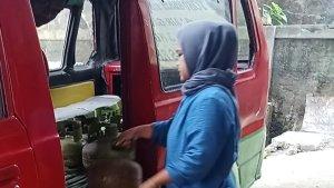 Warga-Desa-Cibadak-Kecamatan-Cibadak.jpg