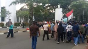Warga-Desa-Margamulya-Kecamatan-Cileles-Kab.jpg