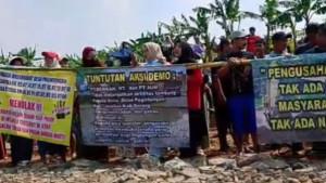 Warga-Serang-dan-Lebak-kompak-menolak-galian-pasir-di.jpg