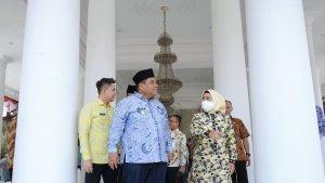 bupati-padang-pariaman-dan-ratu-tatu.jpg