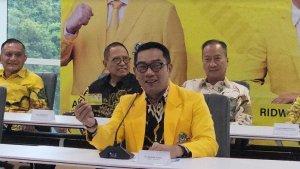 gubernur-jawa-barat-ridwan-kamil-gabung-partai-golkar.jpg